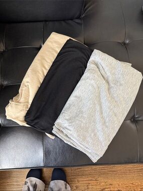 Bundle of 3 Steve Madden Circle Infinity Scarfs in Beige, Black & Light Gray